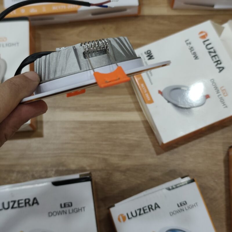 Đèn led âm trần Luzera tại công trình